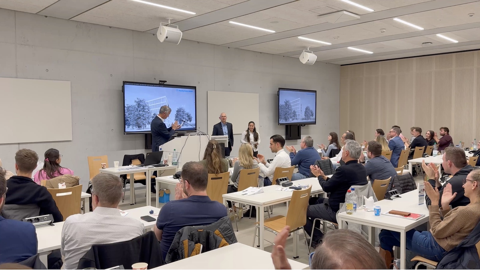 Erfolgsreiches Top-Event: 5. Leadership-Tag Aalen am 12.11.2025 | Gross ErfolgsColleg und Hochschule Aalen Erfolgsreiches Top-Event: 5. Leadership-Tag Aalen am 12.11.2025 | Gross ErfolgsColleg und Hochschule Aalen